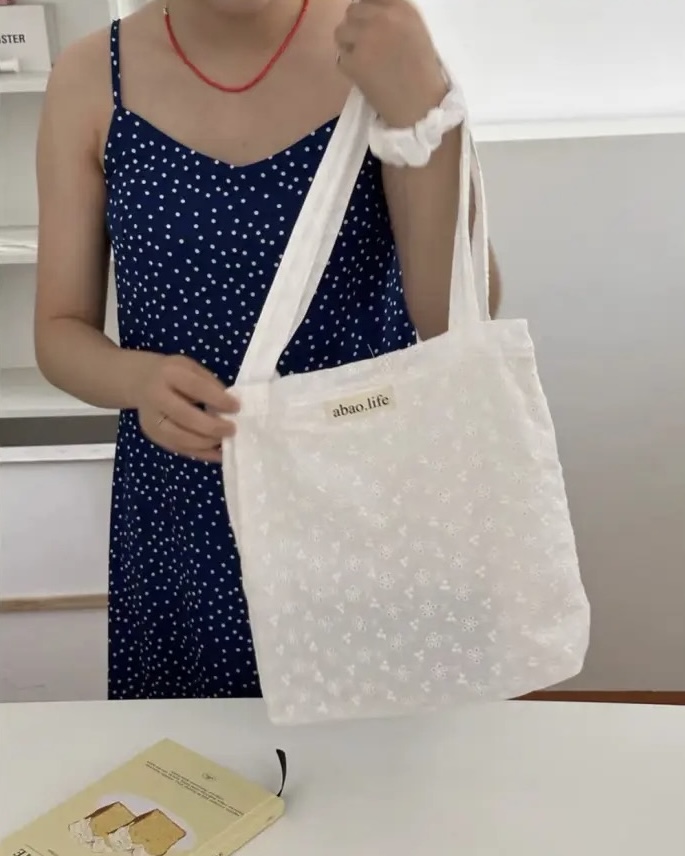 French White Lace Large Capacity Tote Bag Simple Versatile Shoulder Bag Pastoral Style Portable Shopping Bag Handbag