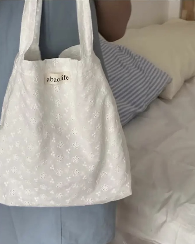 French White Lace Large Capacity Tote Bag Simple Versatile Shoulder Bag Pastoral Style Portable Shopping Bag Handbag - Image 4