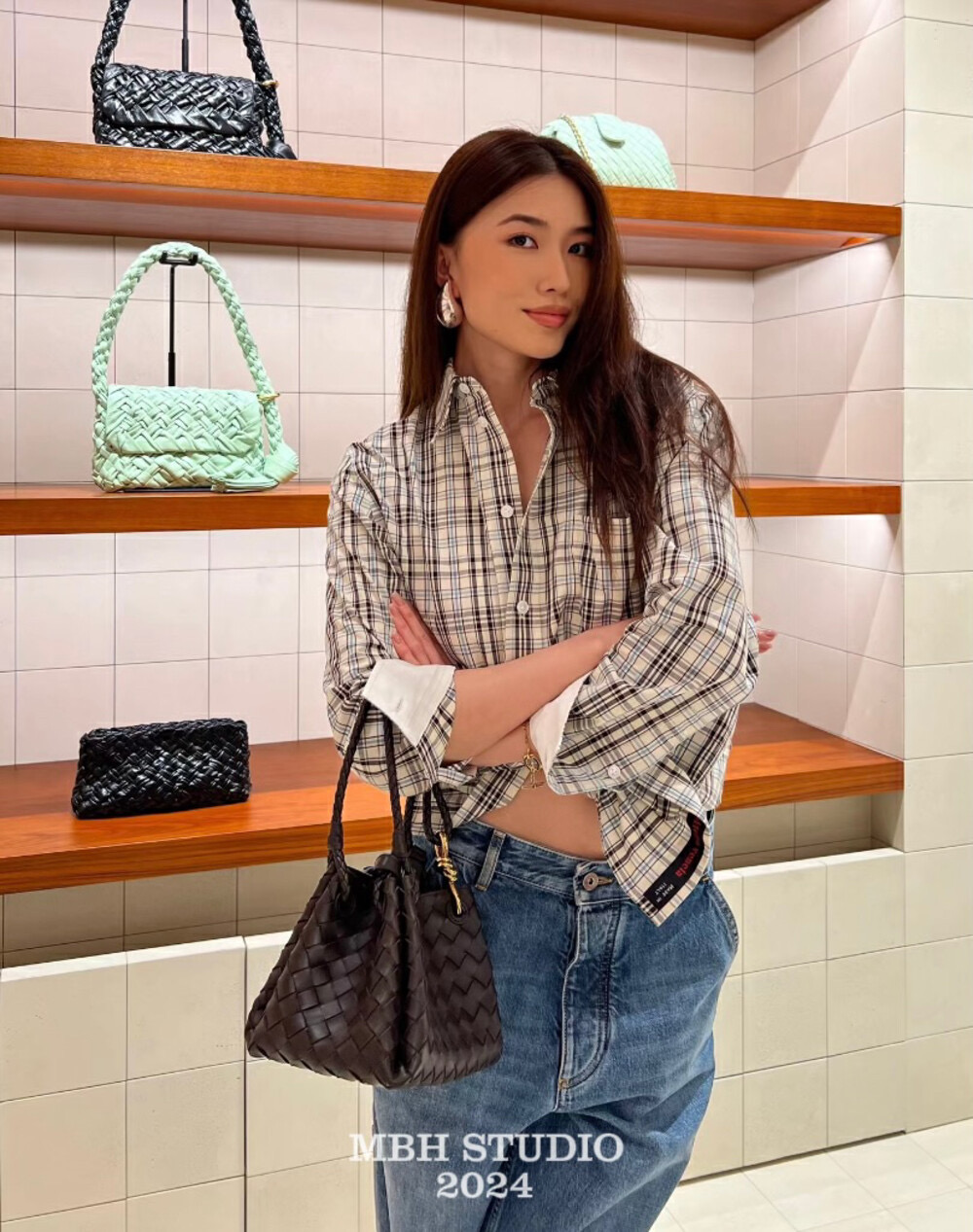 Handwoven Parachute Bag Top Layer Cowhide Basket Tote with Shoulder Strap, Small Bag - Image 4