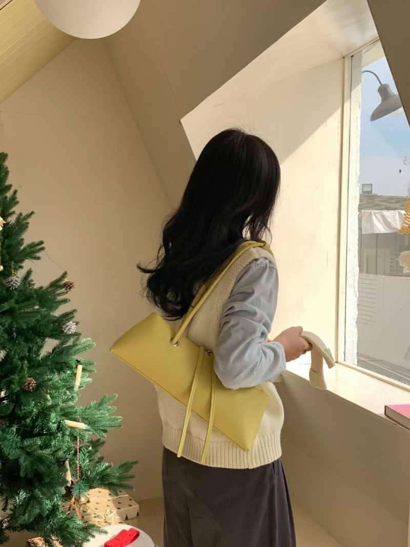 2025 Korean Dongdaemun Fashion Versatile Underarm Bag Handbag Shoulder Bag - Image 3