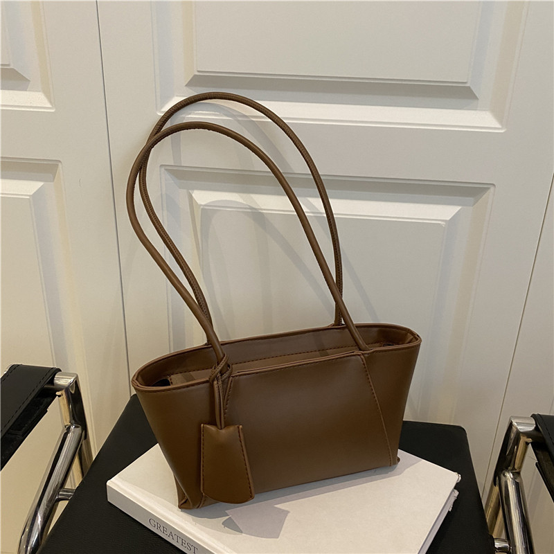 2025 Early Autumn Retro Large Capacity Solid Color Underarm Bag Women Casual Versatile Handbag Tote Shoulder Bag