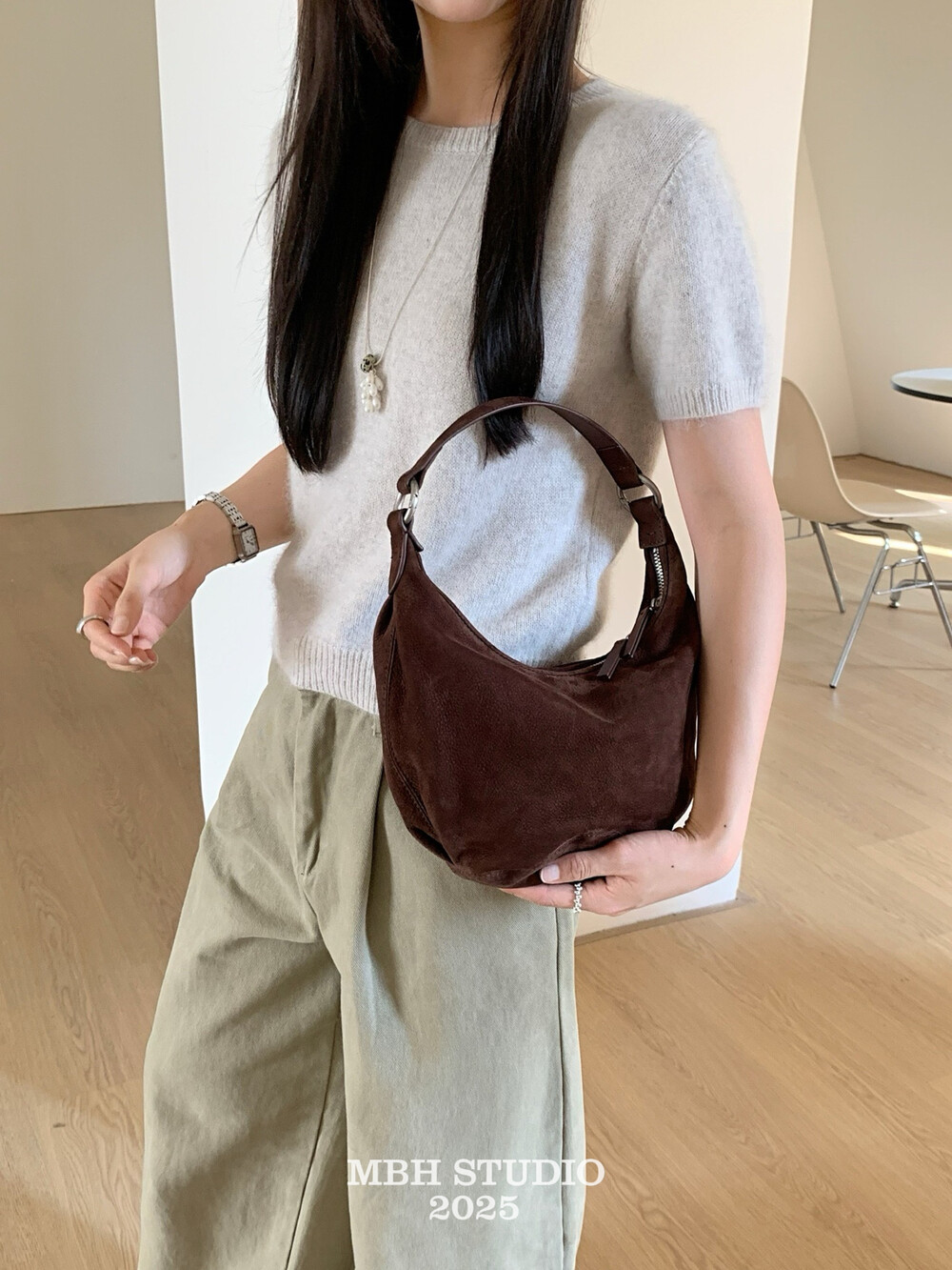 MBH Korean Dongdaemun Pumpkin Bag Suede Large Capacity Genuine Leather Niche Shoulder Crossbody Handbag with Strap - Image 4