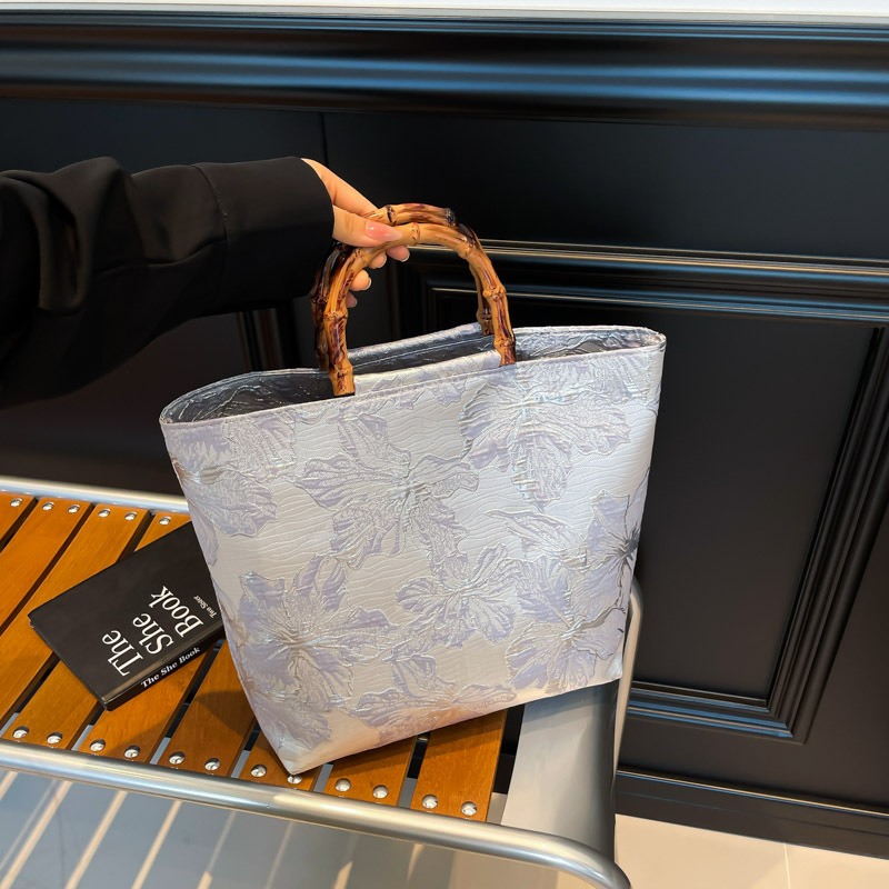 2025 Chinese Style Women's Handbag Large Capacity Evening Clutch - Image 2