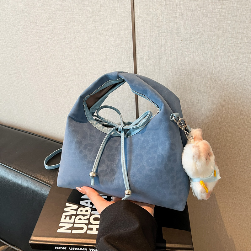 Korean Retro Style Handbag Women 2025 Autumn Leopard Bow Crossbody Dumpling Bag - Image 4